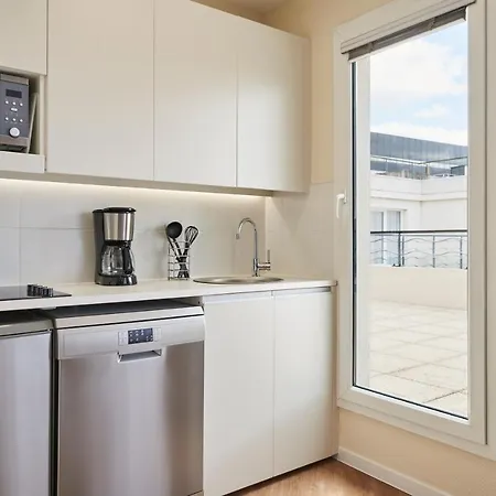 Adagio Porte De Versailles Apart Otel 4*