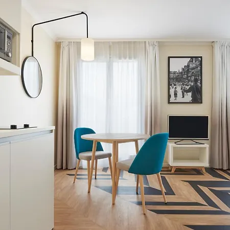 Adagio Porte De Versailles 4* Issy-les-Moulineaux