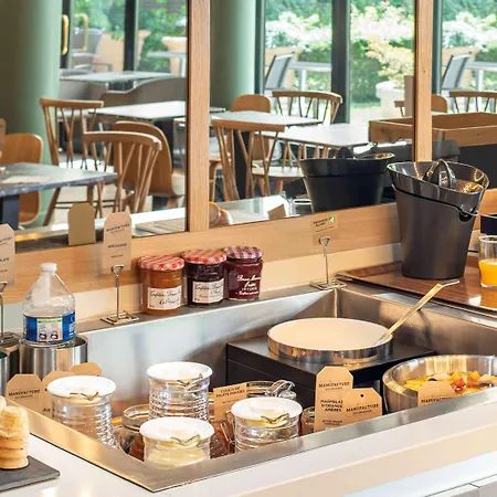 Adagio Porte De Versailles 4*