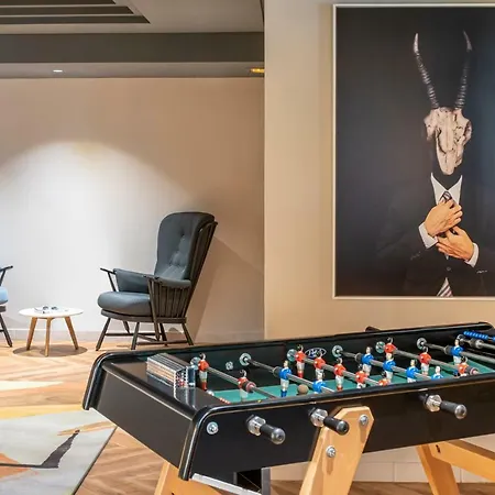 Adagio Paris Porte De Versailles 4* Issy-les-Moulineaux