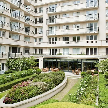 Aparthotel Adagio Paris Porte De Versailles Issy-les-Moulineaux