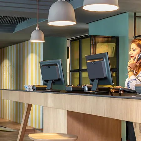 Adagio Porte De Versailles Apart Otel 4*